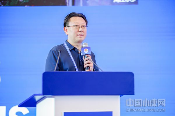 中國人民大學(xué)美學(xué)與現(xiàn)代藝術(shù)研究所研究員張成源